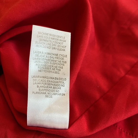 Dynamite ladies romper in gorgeous red color. Size extra small. - Picture 7 of 11